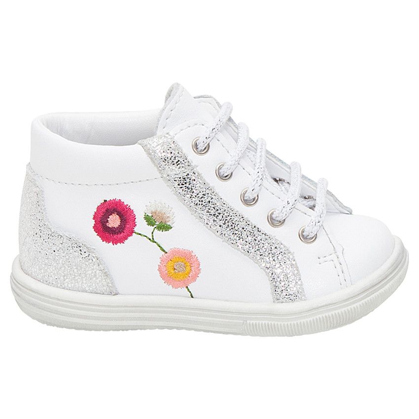 Bebe Fille 16 23 Orchestra